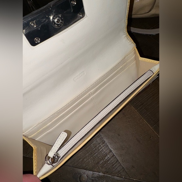 Coach NWT Patent Leather Hobo + Kristin Slim Envelope Wallet Set $559 Retail - Picture 13 of 15